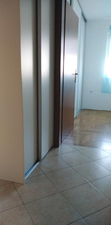 Apartman valbandon Fažana Exteriör bild